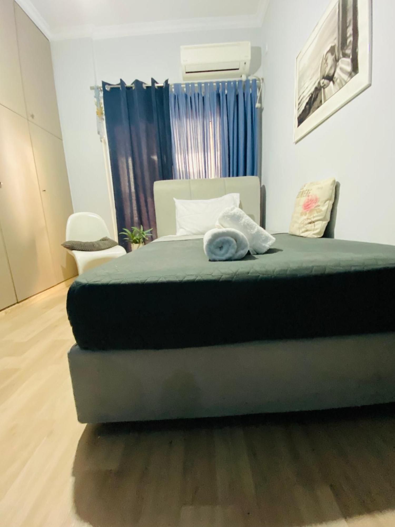 Marina Zeas Seaview House-Marinaq Apartment Piraeus Bagian luar foto