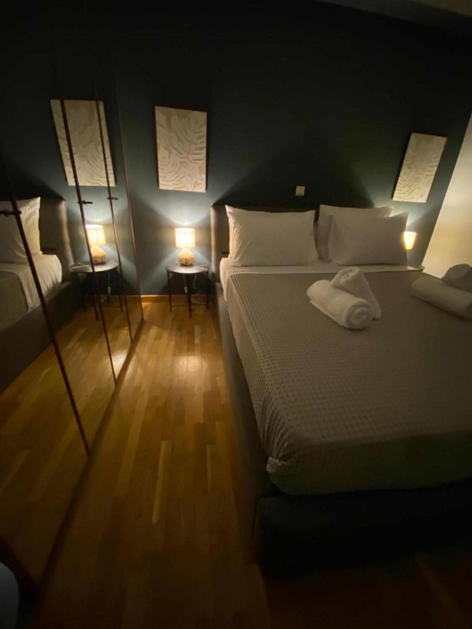 Marina Zeas Seaview House-Marinaq Apartment Piraeus Bagian luar foto